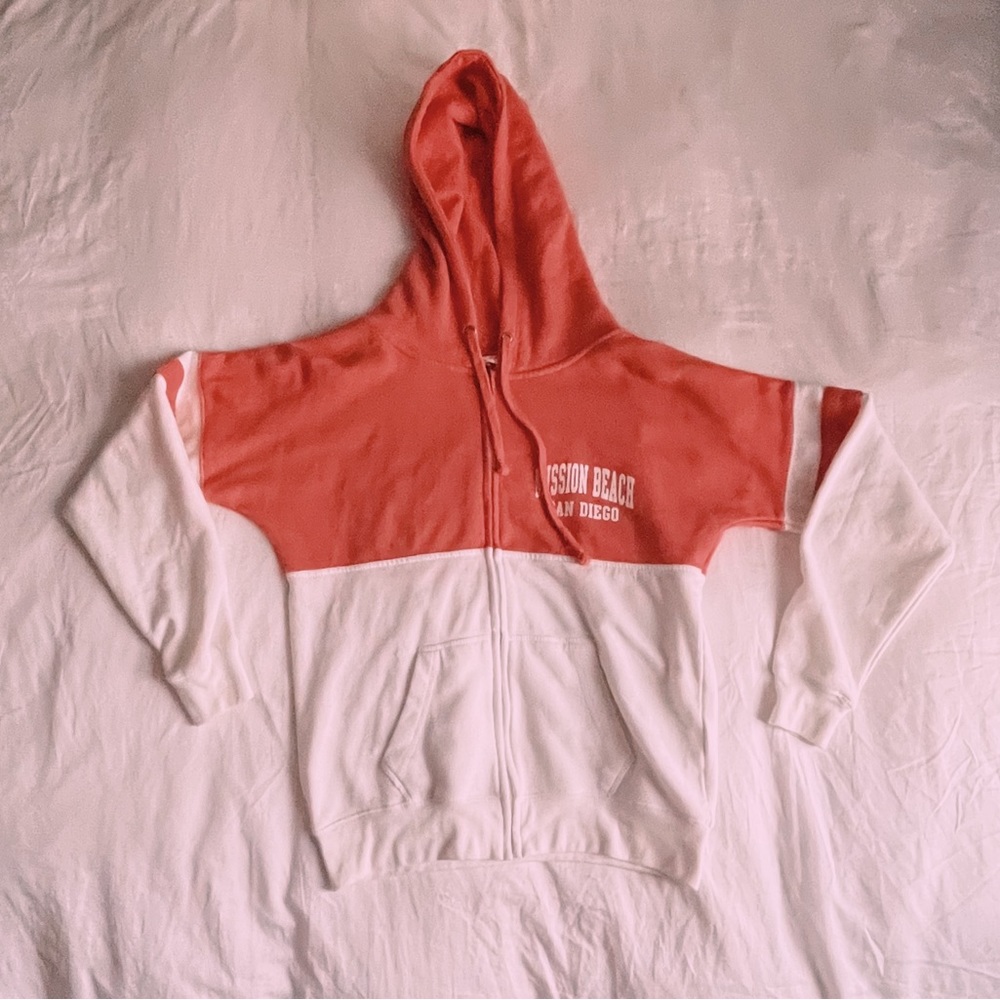 MISSION BEACH SAN DIEGO HOODIE